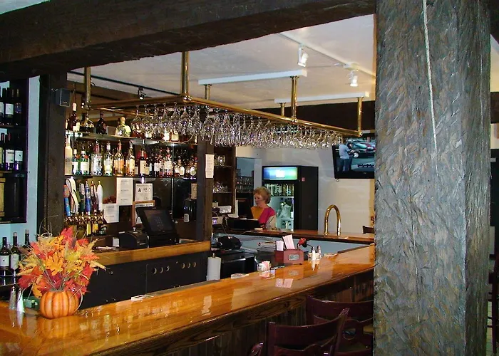 Top Of The Beech Inn