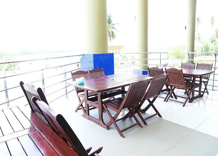 Marina Heights Resort