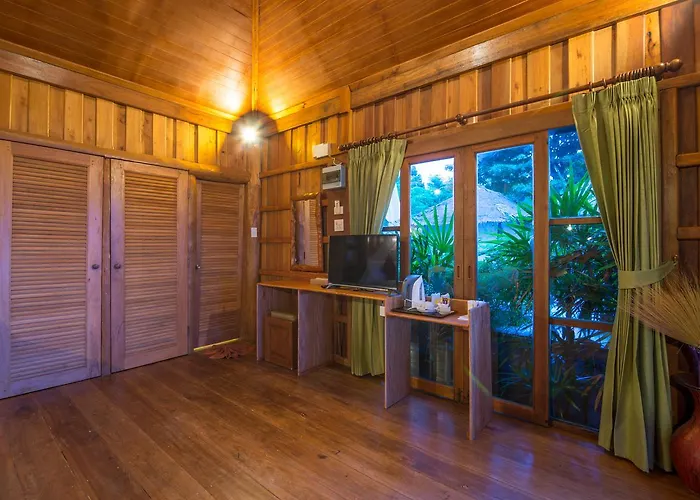 Thiwson Beach Resort - Sha Extra Plus