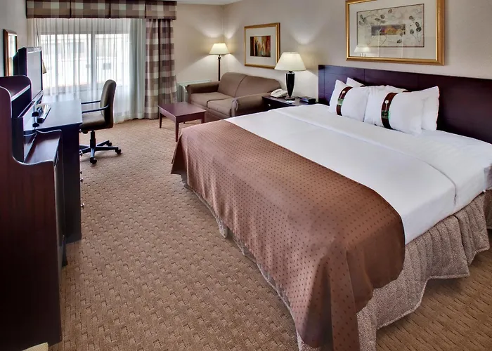 Ramada By Wyndham Midtown Grand Island