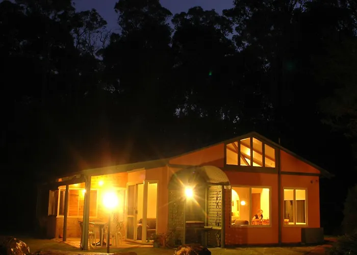 Harmony Forest Cottages & Lake Side Lodge