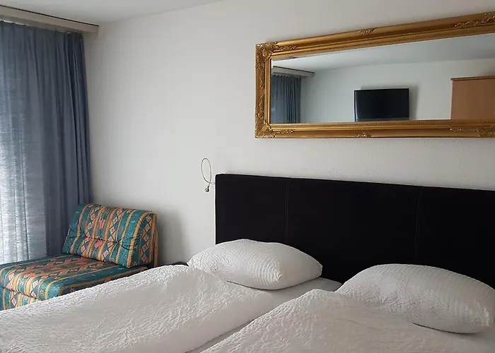 Hotel Crystal