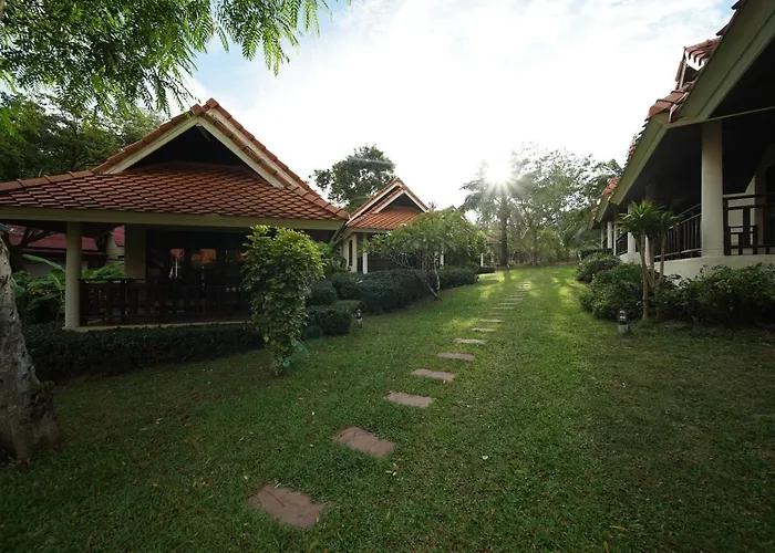 Aquavana Haad Rin Resort