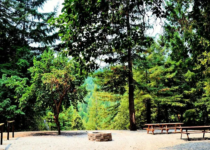 Redwoods River Resort & Campground