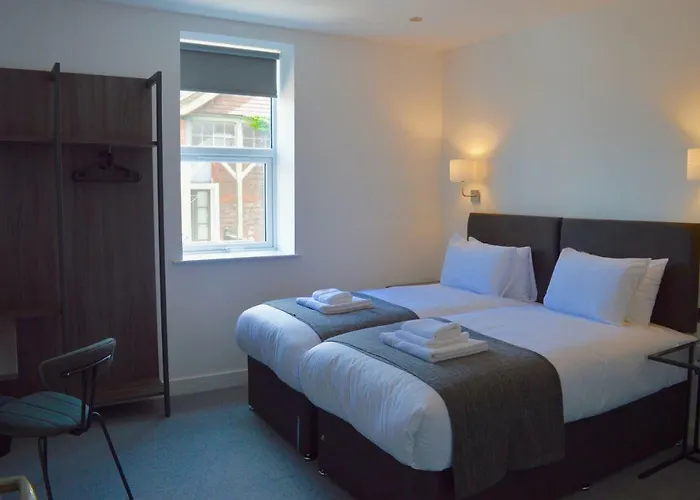 Q8 Boutique Hotel