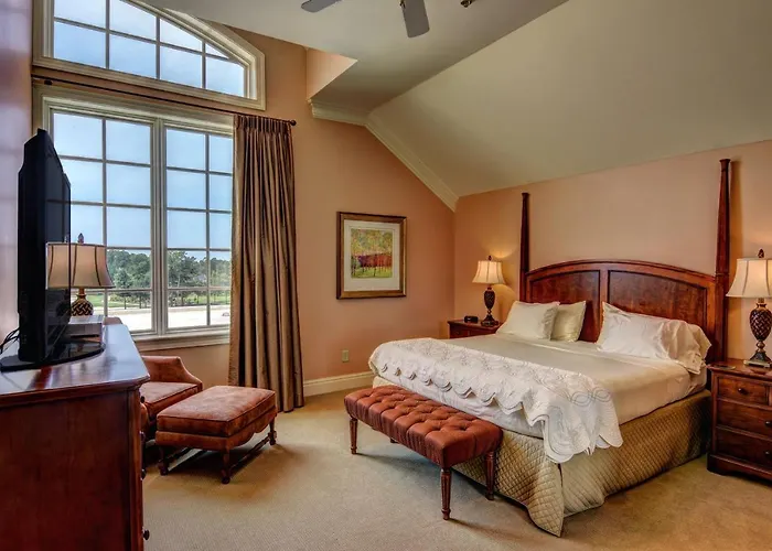 Cottages And Suites At River Landing